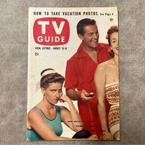 TV Guide Ann B Davis Robert Cummings and friends. August 1957 Magazine